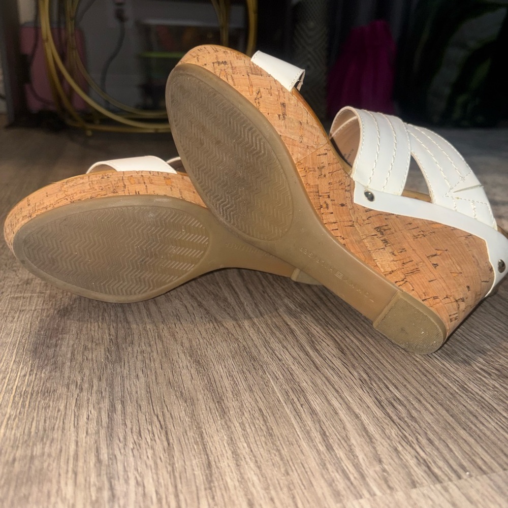 Tommy Hilfiger White Cork Wedge Sandals - Women's - Picture 2 of 2